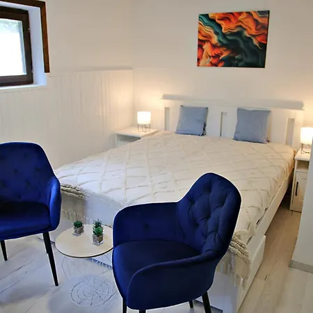 Safranyliget Vendeghaz Apartment Hollad